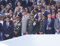 Hadir Langsung di Paris, Wakasad Saksikan Kontingen Indonesia Beraksi di Bastille Day