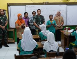 Danrem 051/Wijayakarta, Mendampingi Pangdam Jaya Dalam Program Makan Bergizi di SDN 05 Cipinang Jakarta Timur