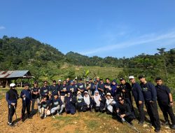 Bangun Soliditas Pengurus, MUI Jakarta Lakukan Trekking ke Gunung Pancar