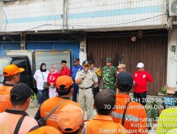 Camat Tambora Pimpin Apel Kerja Bakti Pasca Kebakaran di Wilayah RW 07 Kelurahan Angke