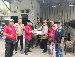 FKDM dan LMK Serta Babinsa Kelurahan Angke Berikan Santunan ke Korban Kebakaran