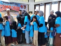 Yayasan ALFAKIR dan Alumni STM Camp Java, Wisata Religi ke Masjid Agung Banten Diikuti dengan Santunan Anak Yatim