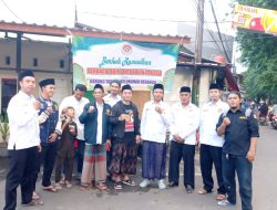 Semarak Ramadan, Karang Taruna Kenanga Bagikan Takjil Sebagai Wujud Syukur dan Kepedulian