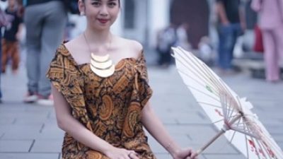 Dari Depok ke Dunia: Tiara Setya Luwinanda dan Tarot sebagai Jalan Refleksi Diri