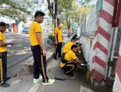 ‎Sambut Hari Bhayangkara ke-80, Polres Cianjur Hapus Coretan “ACAB” di 14 Titik